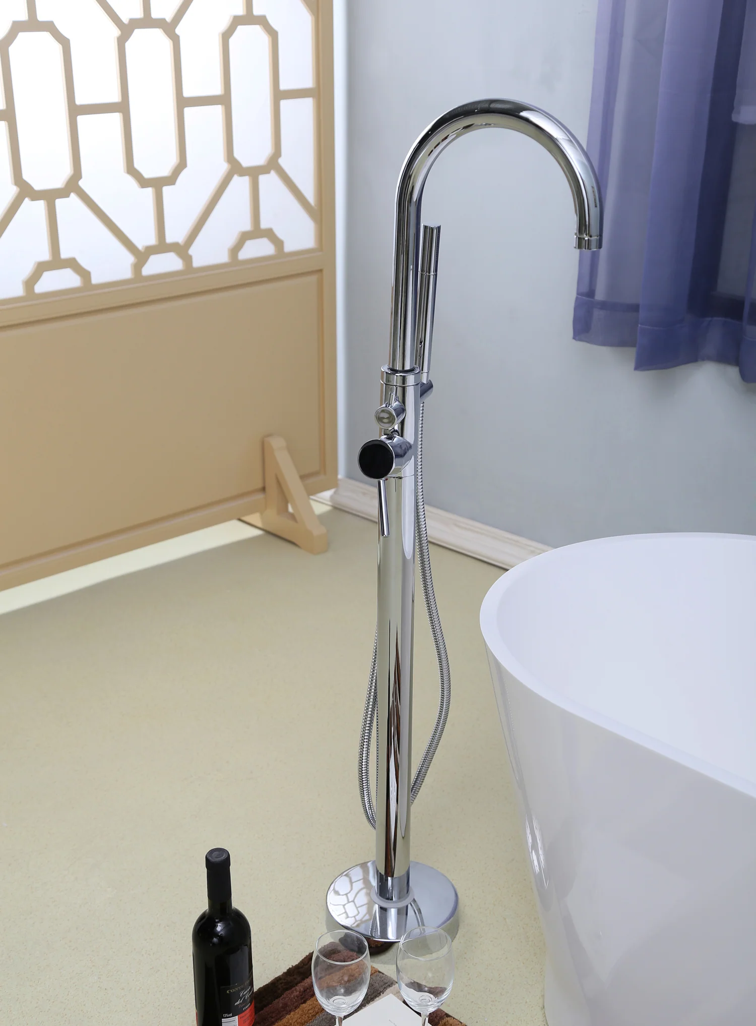 Elora Freestanding Tub Filler with Handshower - Image 5